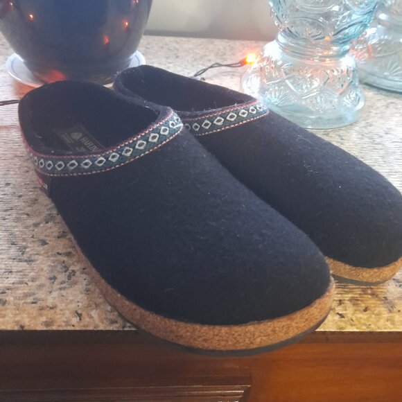 Fair Haflinger unisex grizzly classic wool clogs size 41 (Women's 8) - Picture 1 of 10